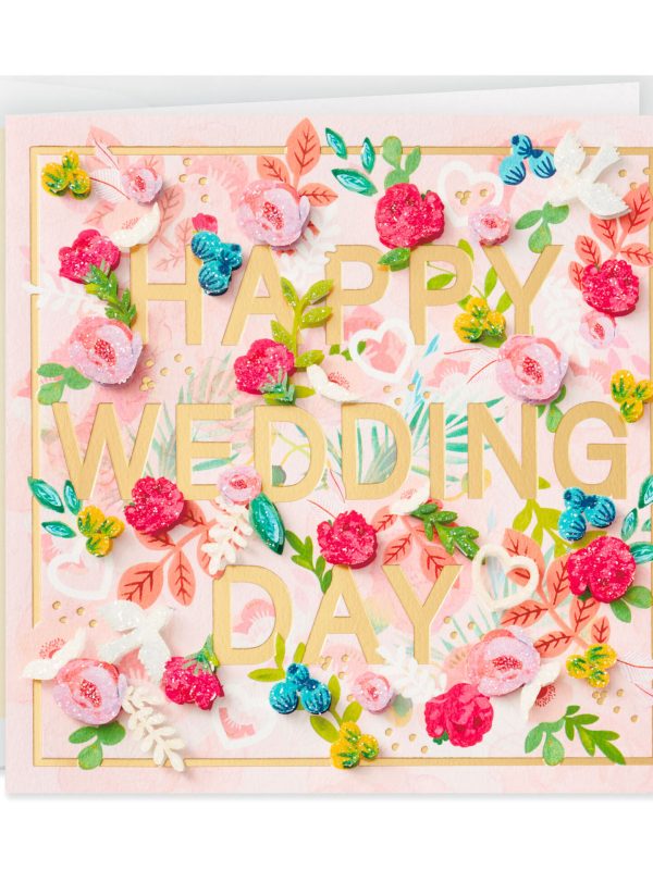 Papercraft-Flowers-and-Hearts-Wedding-Card_799LAD2825_01